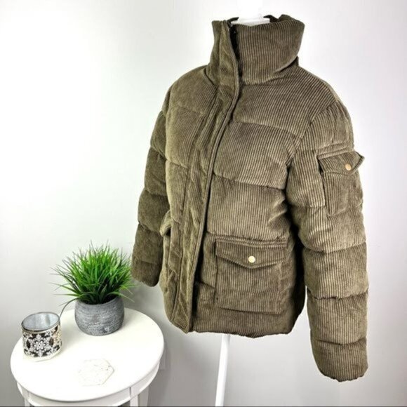 Unreal Fur Berkeley Puffer Jacket Womens corduroy olive green size XS - Picture 2 of 12